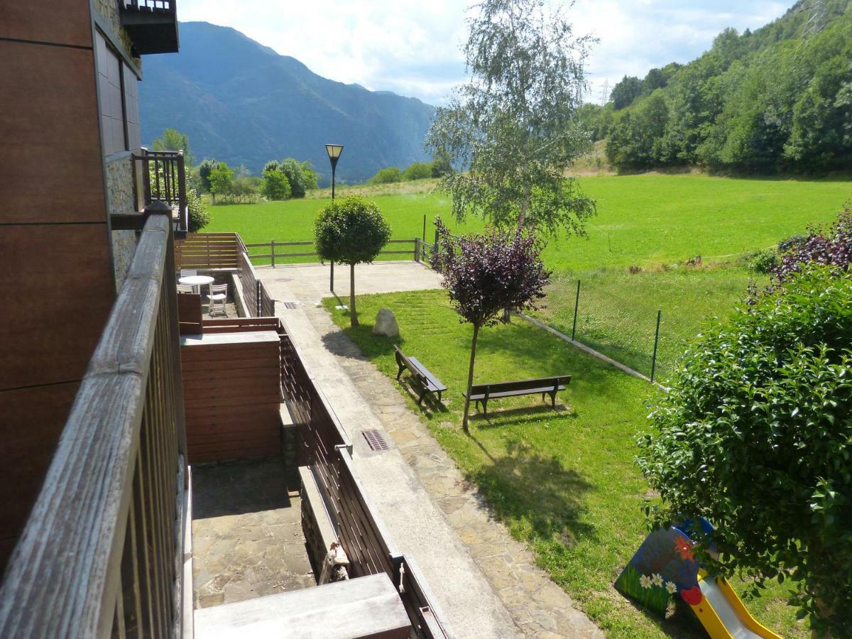 Apartament Hug Roger Valencia D'Aneu Exterior photo